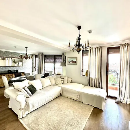 Luxury 3-br & Sky Terrace * Свети Влас
