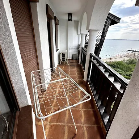 Luxury 3-br & Sky Terrace Апартамент Свети Влас