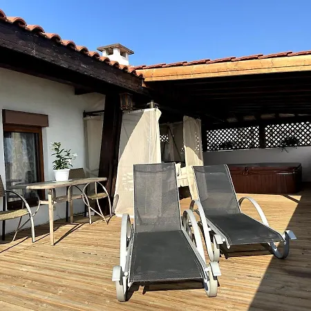 Lejlighed Luxury 3-br & Sky Terrace