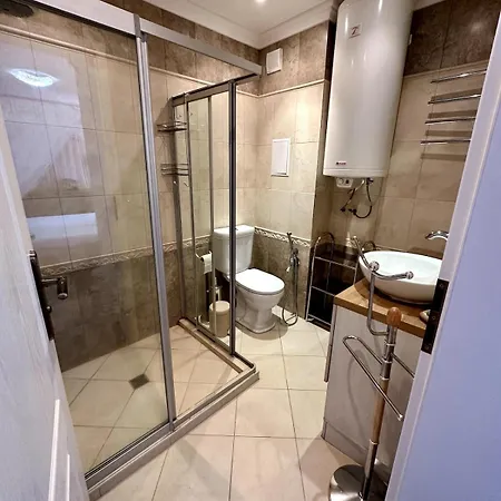 Luxury 3-br & Sky Terrace Lejlighed