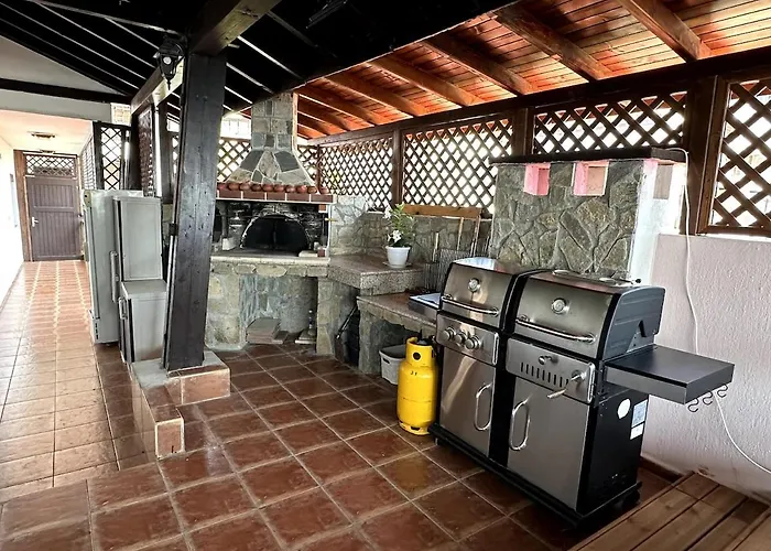 Luxury 3-br & Sky Terrace Apartament *