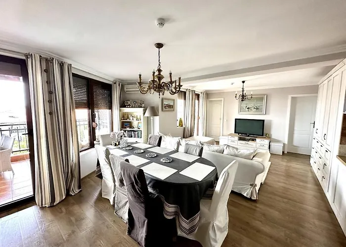 Luxury 3-br & Sky Terrace * Sveti Vlas